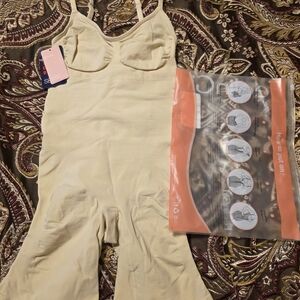 Seamless Cream Shapewear Bodysuit